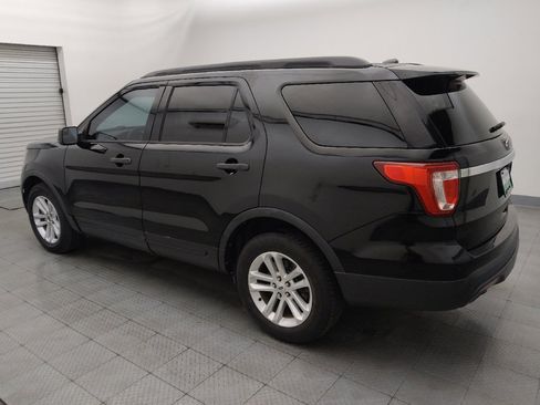 Used 2017 Ford Explorer 4WD image 3