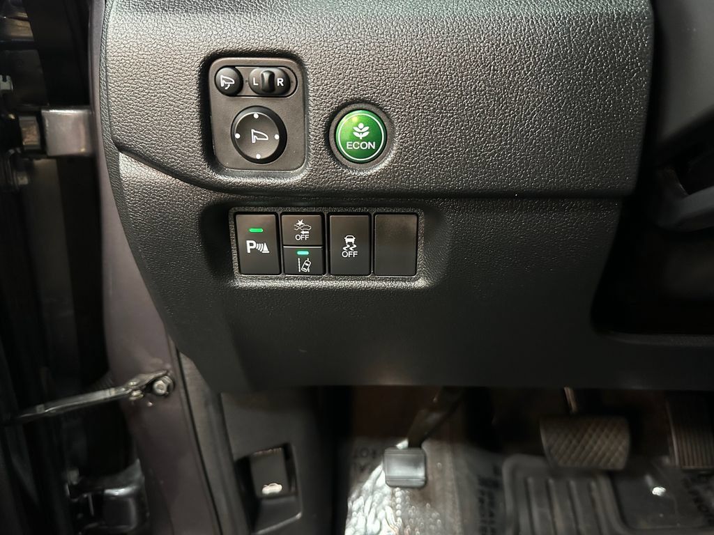 Used 2022 Honda Pilot Elite image 37