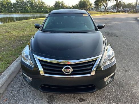 Used 2013 Nissan Altima 2.5 SV FWD image 9