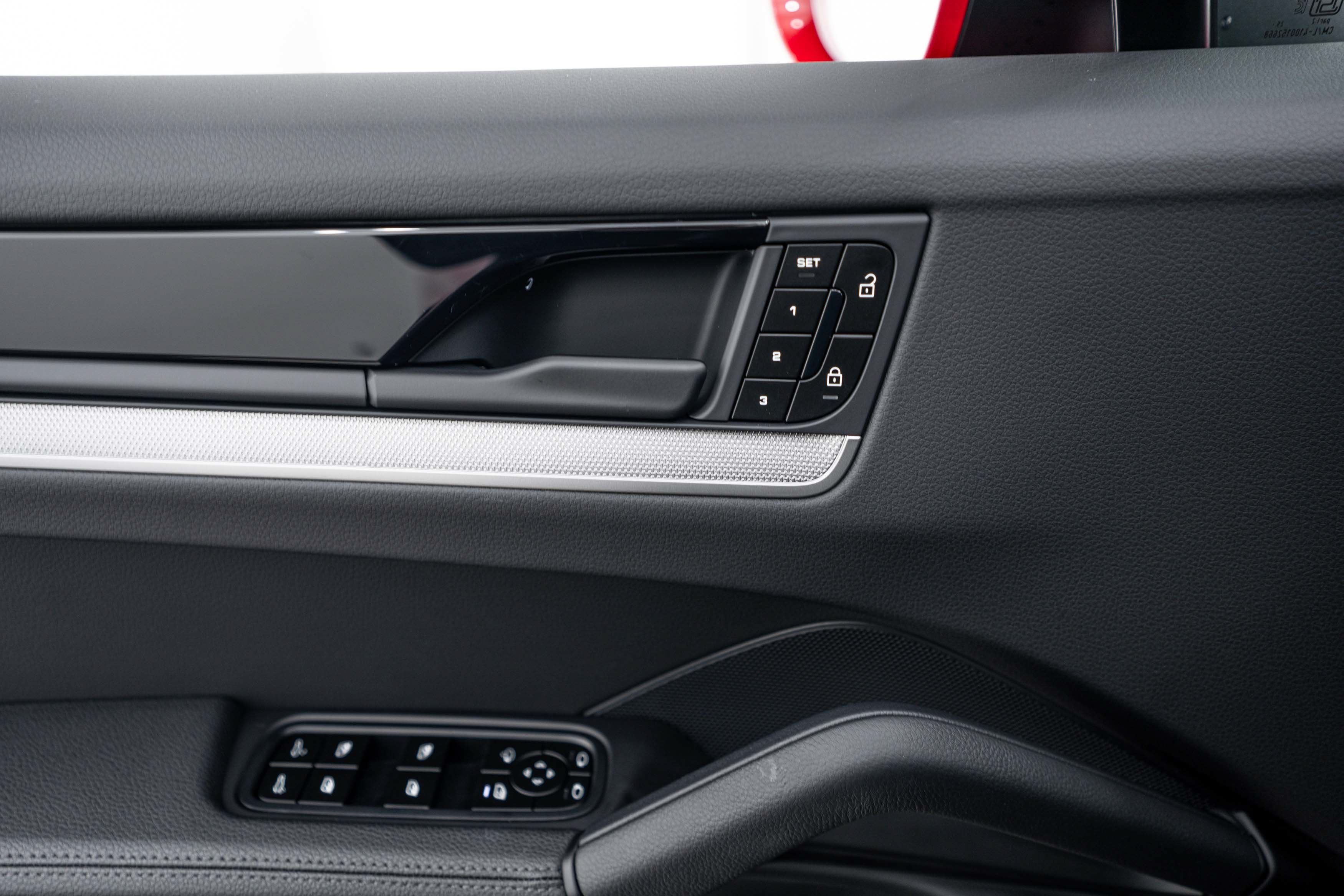 Certified 2026 Porsche Cayenne Coupe AWD/4WD image 17