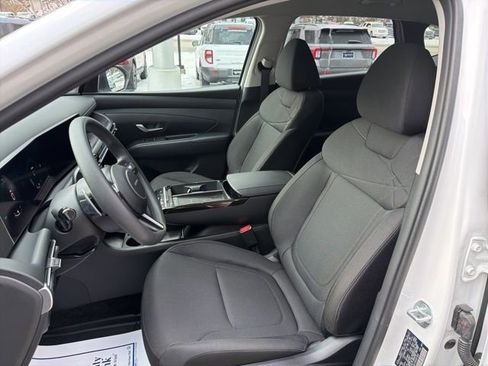 Used 2025 Hyundai Tucson Blue image 9