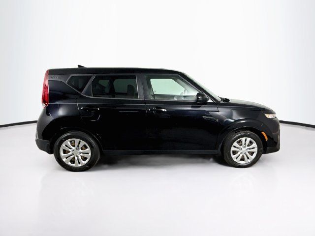 Used 2020 Kia Soul LX FWD image 2