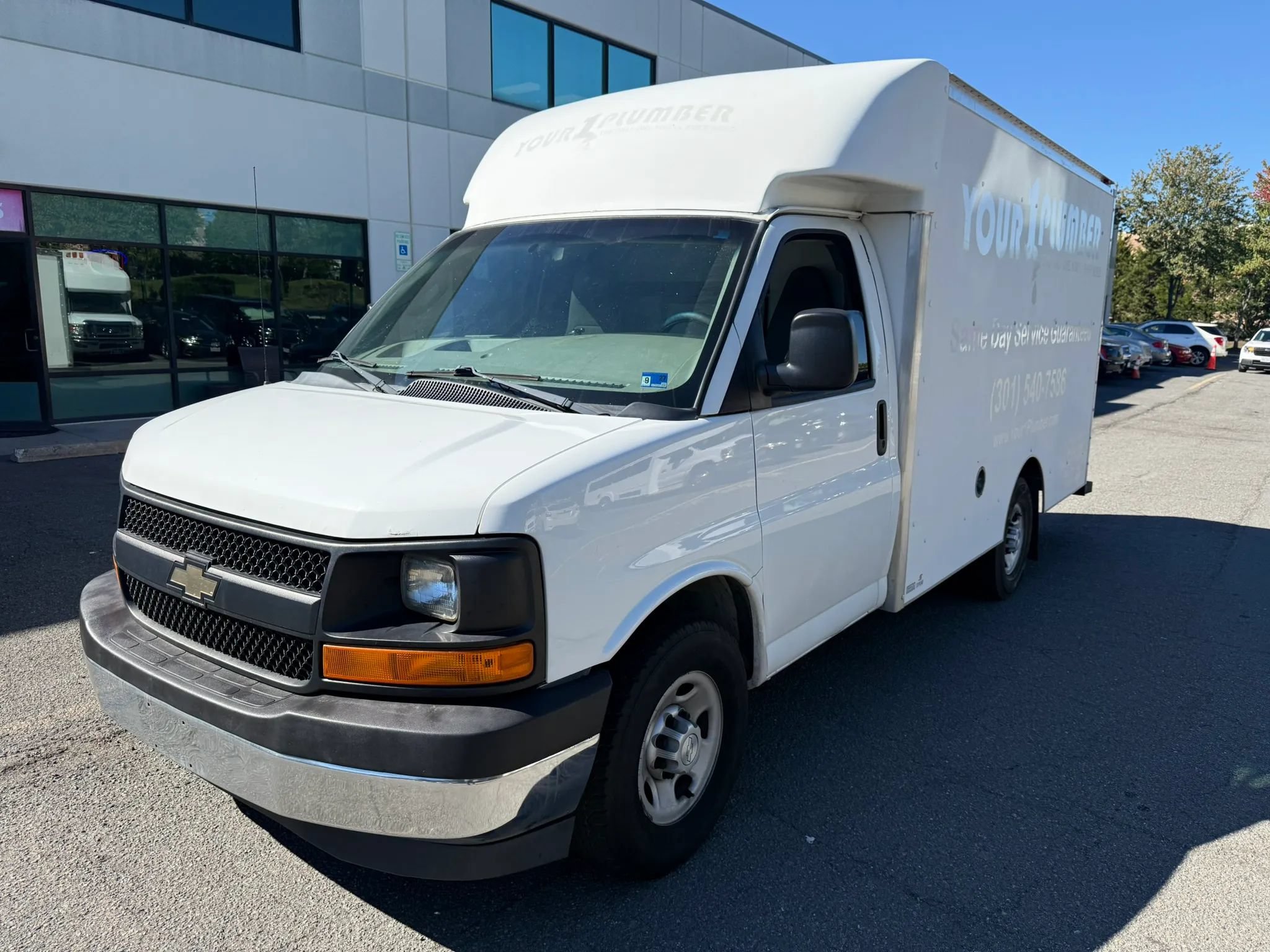 Used 2017 Chevrolet Express 3500 RWD image 10