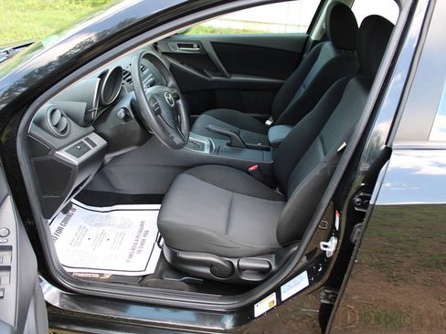 Used 2010 MAZDA MAZDA3 i Touring FWD image 16