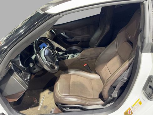 Used 2014 Chevrolet Corvette Premium Cpe w/ 3LT w/ 3LT Preferred Equipment Group image 17