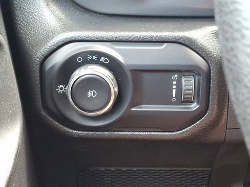 Used 2023 Jeep Wrangler Unlimited Sport AWD/4WD image 29
