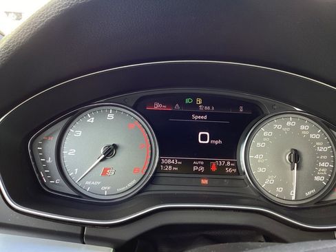 Used 2021 Audi SQ5 Premium w/ Convenience Package image 12