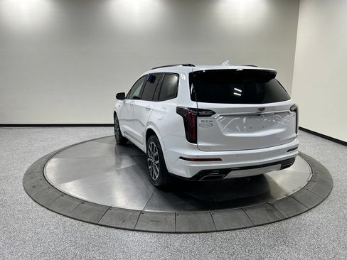 Used 2023 Cadillac XT6 Sport w/ Platinum Package AWD/4WD image 9