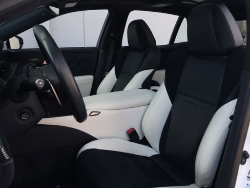 Used 2024 Lexus LS 500 F Sport image 33