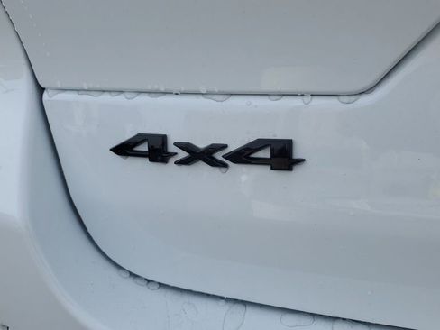 New 2025 Jeep Grand Cherokee Limited image 9