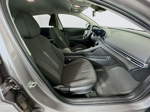 Used 2024 Hyundai Elantra SEL image 27