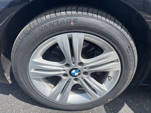 Used 2018 BMW 330i xDrive Sedan w/ Convenience Package AWD/4WD image 26