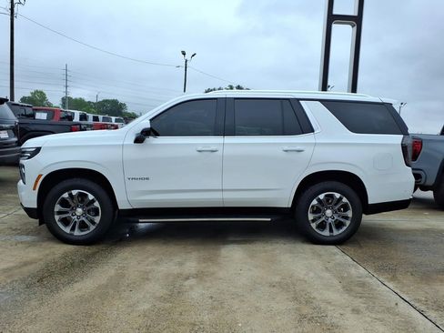 Used 2025 Chevrolet Tahoe LT w/ Comfort Package RWD image 4