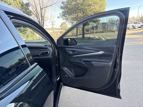 Used 2023 Chevrolet Bolt EUV Premier w/ Sun & Sound Package image 28