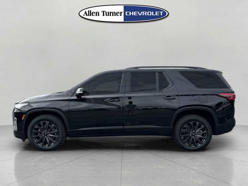 Used 2023 Chevrolet Traverse RS w/ LPO, Cargo Package image 6