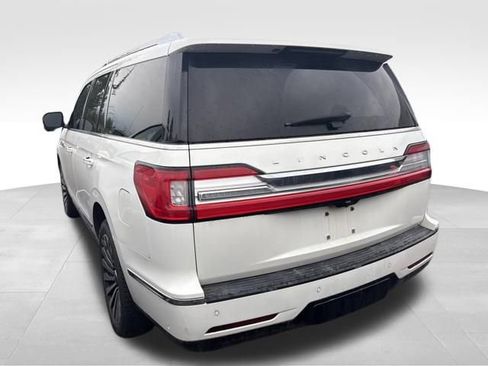 Used 2021 Lincoln Navigator Reserve w/ Luxury Package AWD/4WD image 16