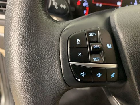 Used 2020 Ford Escape SE image 19