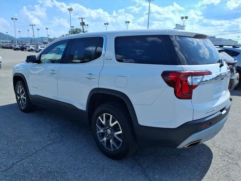 Used 2022 GMC Acadia SLE FWD image 4