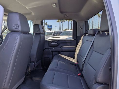 Used 2026 Chevrolet Silverado 3500 W/T image 15