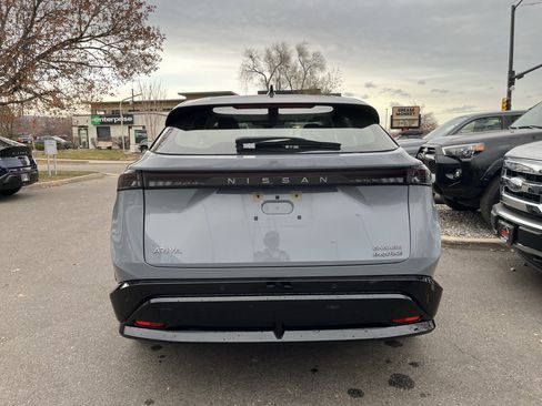 Used 2023 Nissan Ariya AWD image 7