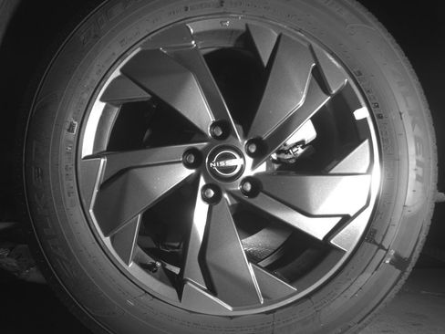 Used 2025 Nissan Rogue SV image 14