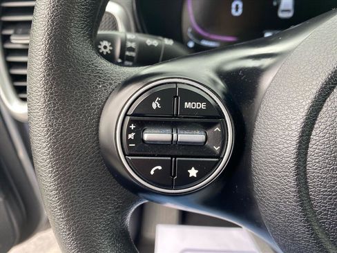Certified 2023 Kia Soul LX w/ LX Technology Package FWD image 16