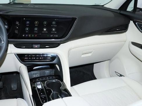 Certified 2023 Buick Envision Avenir image 23