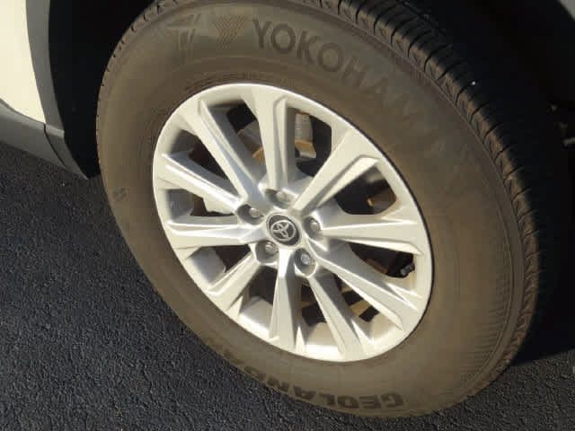 Used 2024 Toyota Grand Highlander AWD image 13