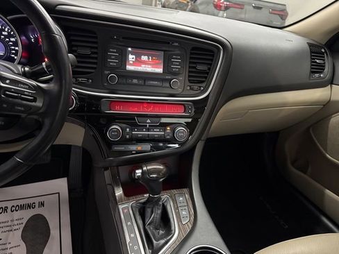 Used 2015 Kia Optima EX w/ EX Premium Package image 10