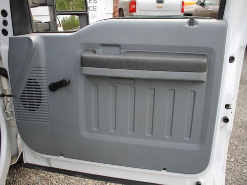 Used 2012 Ford F250 XL RWD image 37