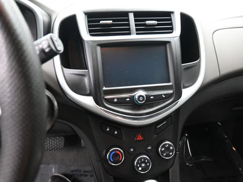 Used 2017 Chevrolet Sonic LT FWD image 15