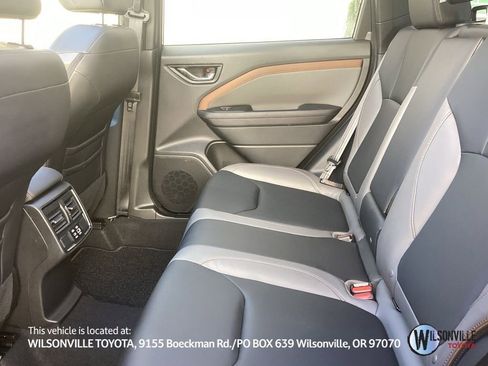 Used 2025 Subaru Forester Sport w/ Popular Package #1 image 5