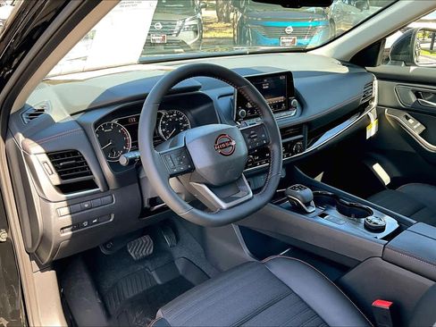 New 2026 Nissan Rogue SV AWD/4WD image 8