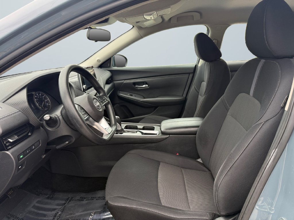 Used 2024 Nissan Sentra SV FWD image 9