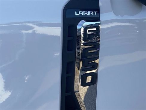 New 2026 Ford F250 Lariat w/ Lariat Ultimate Package image 8