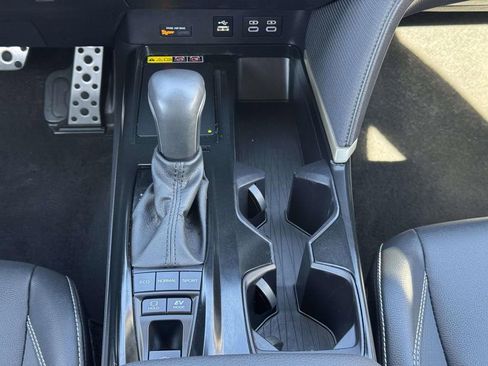 Certified 2025 Toyota Camry SE image 6