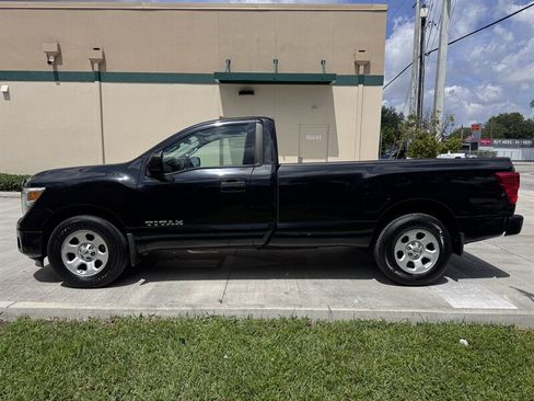 Used 2017 Nissan Titan S RWD image 8