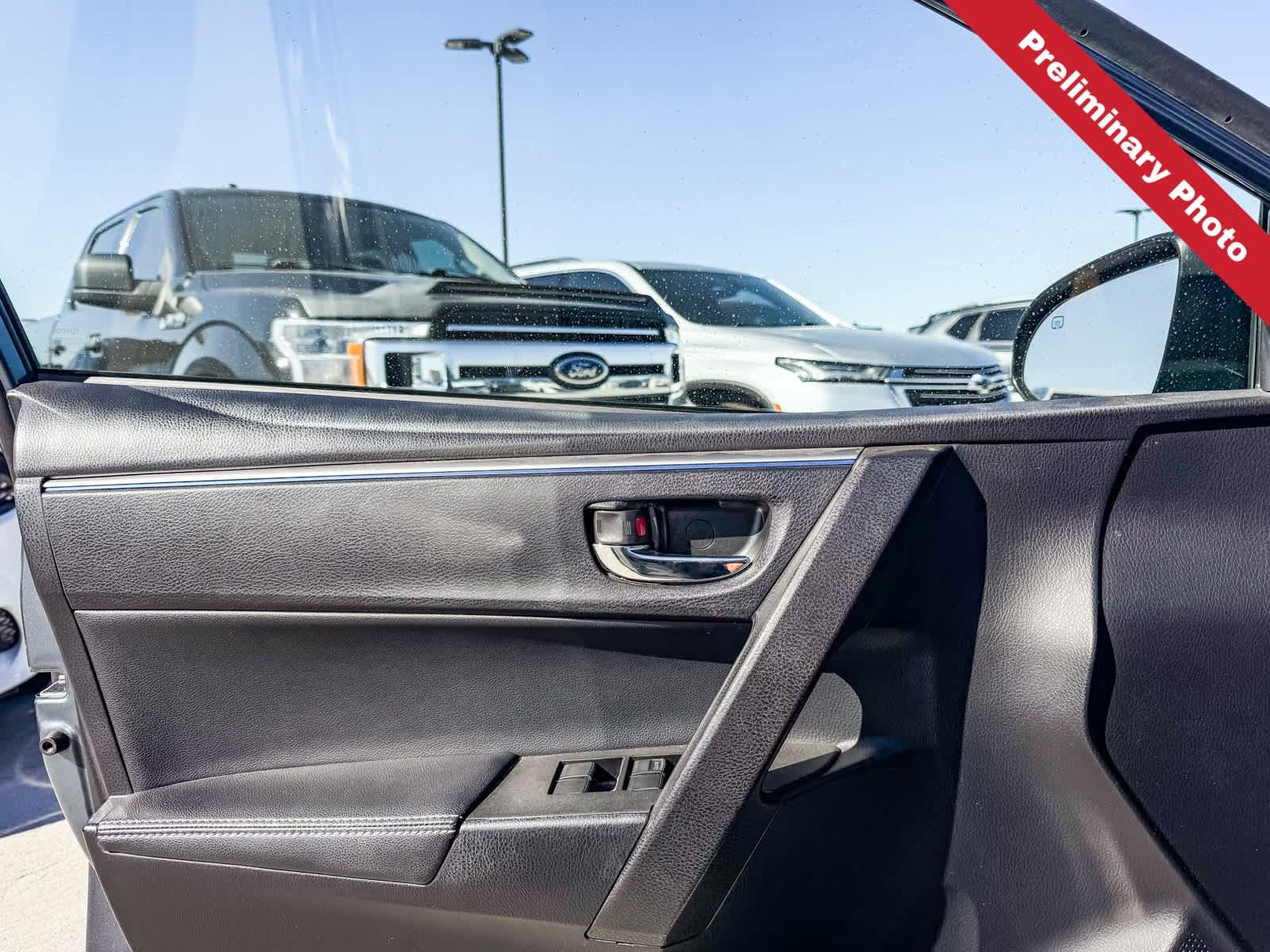 Used 2015 Toyota Corolla S FWD image 13
