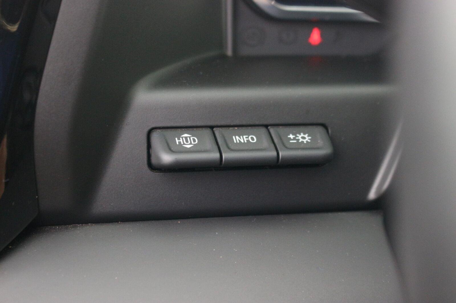 Used 2025 GMC Sierra 1500 AT4 w/ AT4 Premium Package AWD/4WD image 33