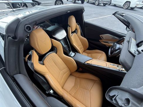 Used 2021 Chevrolet Corvette Stingray Preferred Cpe w/ Engine Appearance Package RWD image 39