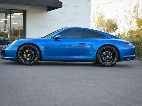 Used 2017 Porsche 911 Carrera image 5