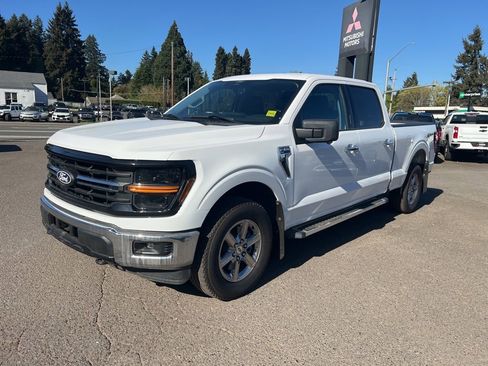 Used 2024 Ford F150 XLT w/ Tow/Haul Package image 2