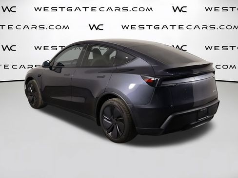 Used 2026 Tesla Model Y Long Range AWD/4WD image 52