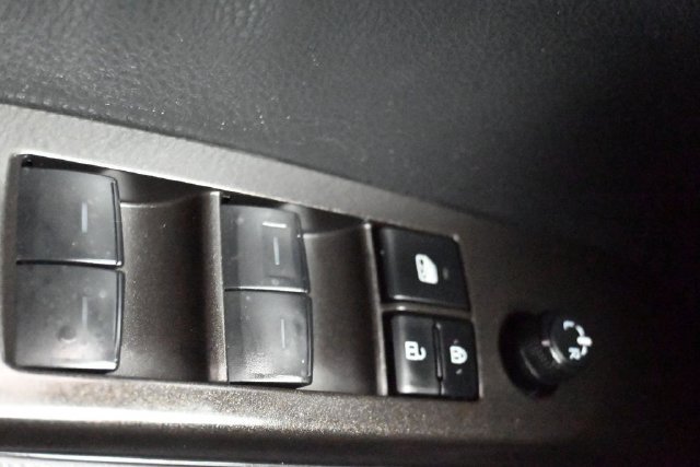 Used 2023 Toyota Camry SE FWD image 24