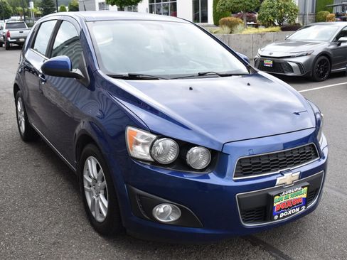 Used 2013 Chevrolet Sonic LT w/ Wheels and Fog Lamp Package FWD image 3