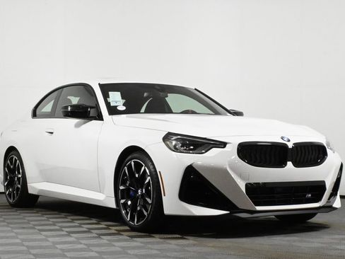 Used 2025 BMW M240i xDrive Coupe w/ Premium Package image 9