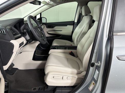 New 2026 Honda Odyssey EX-L image 5