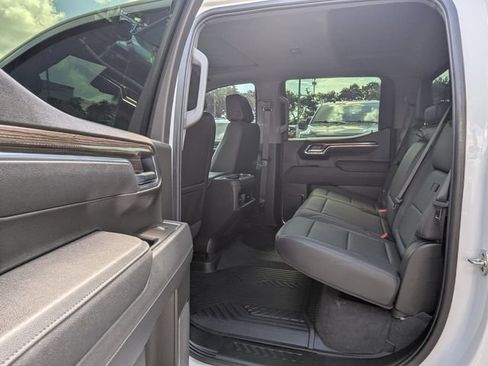 Used 2025 Chevrolet Silverado 1500 LT Trail Boss w/ LT Trail Boss Premium Package AWD/4WD image 19