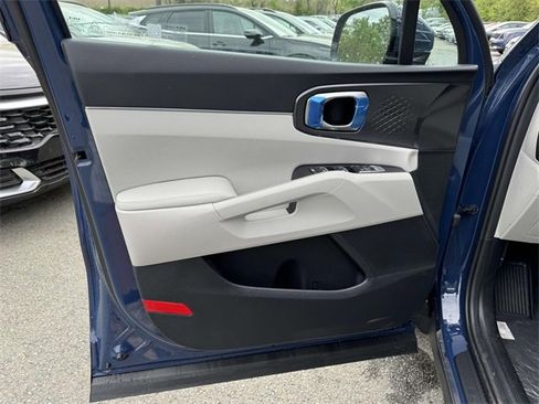 New 2025 Kia Sorento S w/ Panoramic Sunroof Package image 12