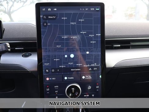 Used 2022 Ford Mustang Mach-E Select image 3